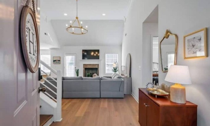 Spring Hill House | The Heron House - A Spring Hill