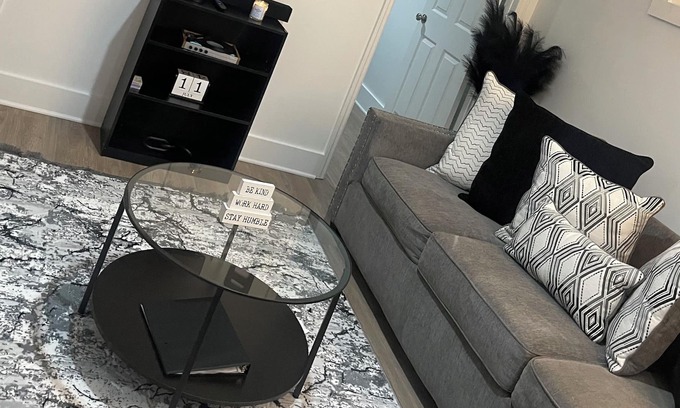 Maxwell Apartment | The Hidden Charm 7 Mins From Downtown Nashville