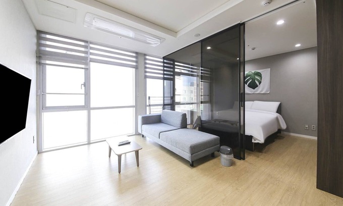 Yeon-dong Apartment | The Hide City