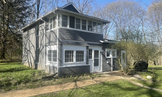 Niles House | The Historic Riverside Convent: Sister's of the Holy Cross School House