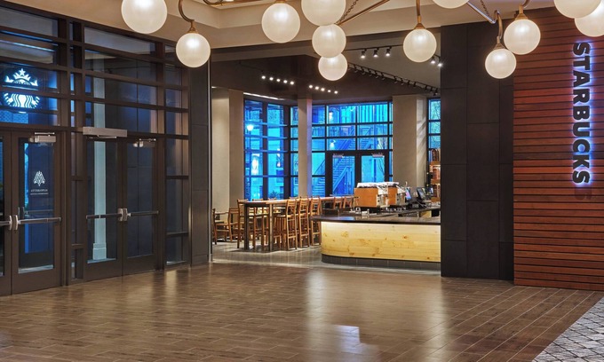 Alpharetta Hotel | The Hotel at Avalon, Autograph Collection