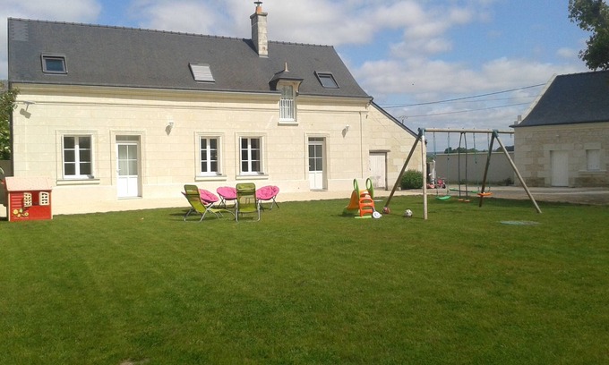 La Chapelle-sur-Loire House | The House of Chicks - Gite 3 * - 14 people - Touraine