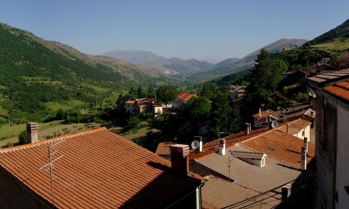 Bisegna House | The House in the Bear Country, San Sebastiano dei Marsi. Heart of the National Park