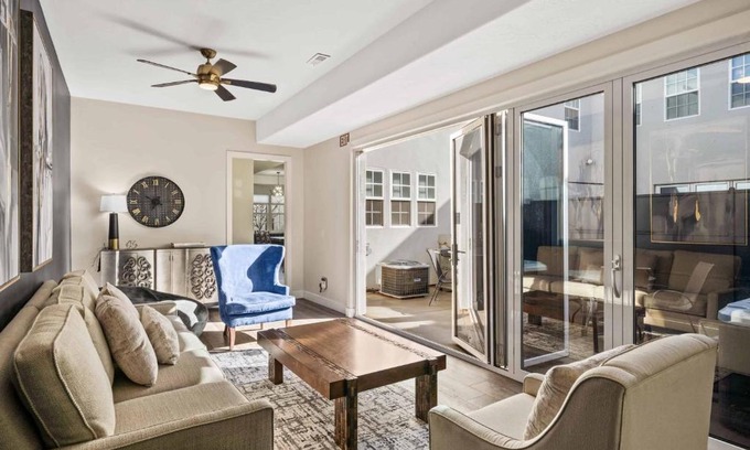 Hurricane House | The Hudson #F2 townhouse