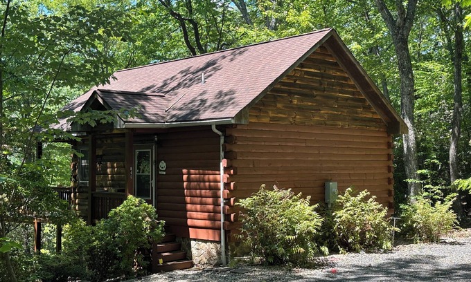 Stanardsville Cabin | The Humble Bee Cabin