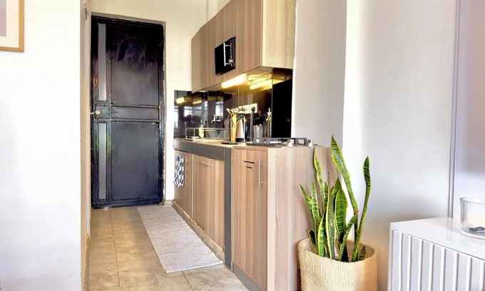Nairobi House | The Indoor Forest - Cosy & Aesthetic 1 Bdr Getaway