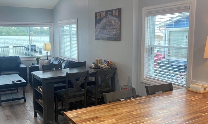 Millersport Apartment | The “Inn” – On the water, bring your boat – Cozy and Clean! #5