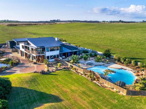 Ventnor House | The Islander