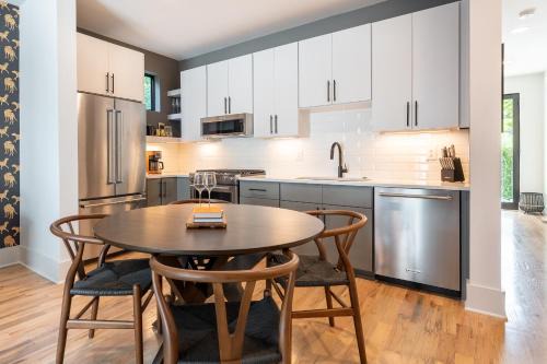 Hillsboro Village House | The Jasmine on Wedgewood by Stay Local Nashville