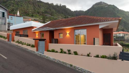 Porto Moniz Apartment | The Jolie - Porto Moniz Central Studios