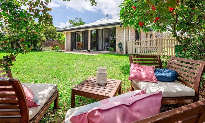 Farnborough House | The key here is to enjoy the access to the beach and the sunsets - sensational!