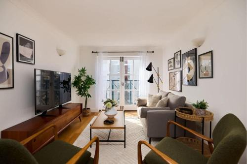 Haggerston Apartment | The Kingsland Place - Adorable 2BDR Flat