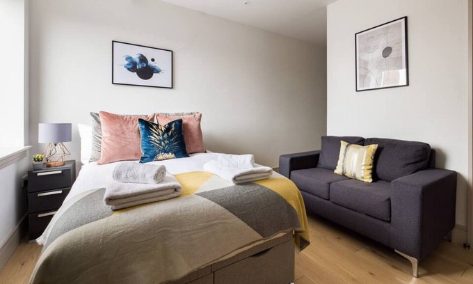 Grove Apartment | The Kingston Upon Thames Studios