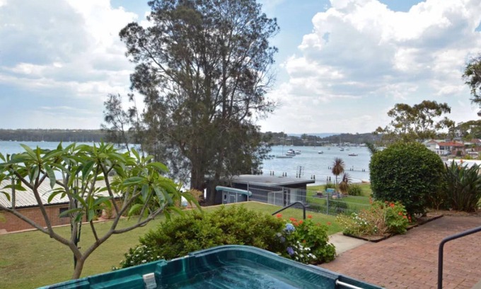 Fishing Point House | The Lakefront Haven perfect for families and friends creating lifelong memories