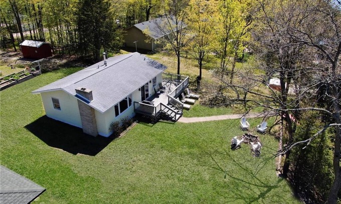 Annandale Cabin | The Landing Spot on Clearwater Lake