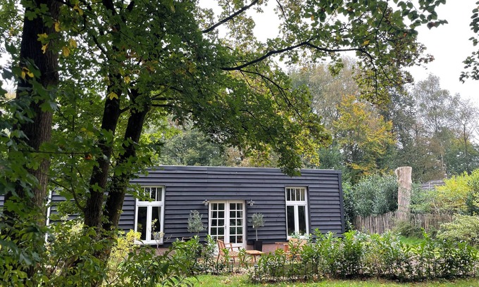 Molenschot Cottage | The Lazy Finch - Attractive 4-person vacation home in Brabant.