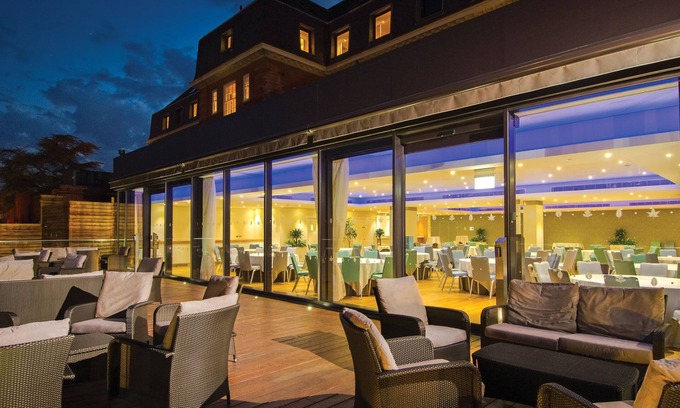 Richmond-upon-Thames Hotel | The Lensbury Resort