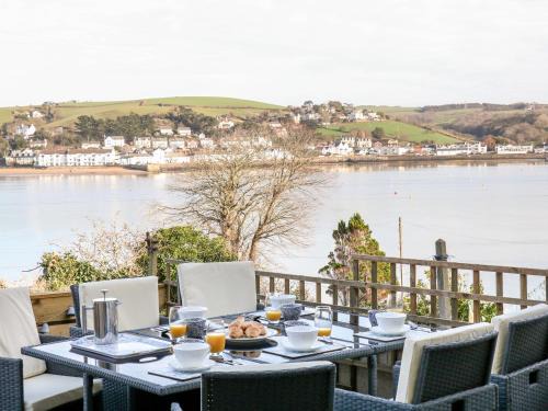 Appledore House | The Light House