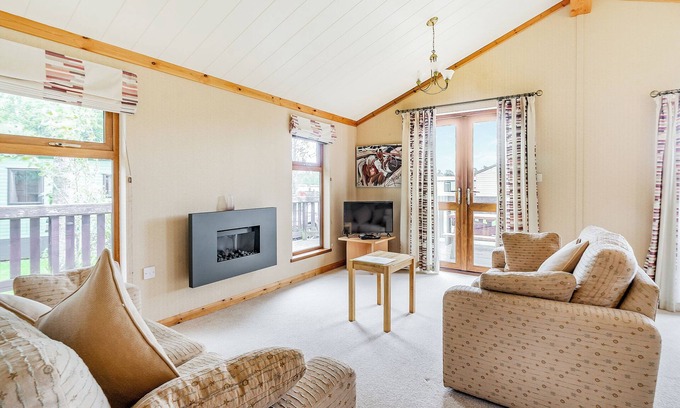 Blairgowrie Ski Chalet | The Lintrathen Lodge, sleeps up to six, with one double and two twin rooms.