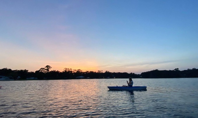 DeLand House | The little Lake House - Beautiful Lake Front Cottage - Close to Everything