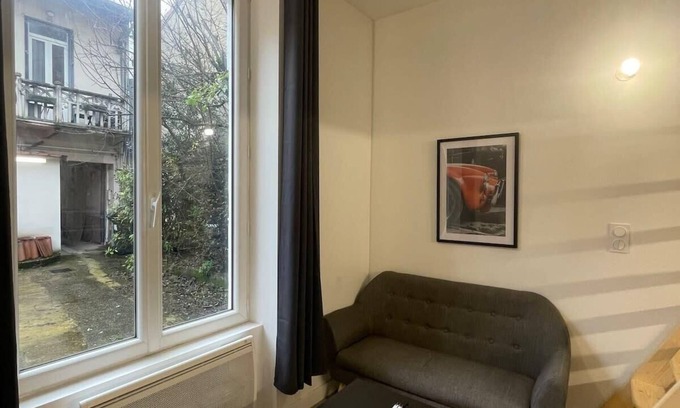 Les Poulettes Apartment | The Little Louis Fort - Cozy Studio - Gratte Ciel