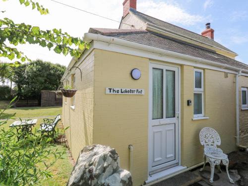 Landewednack House | The Lobster Pot