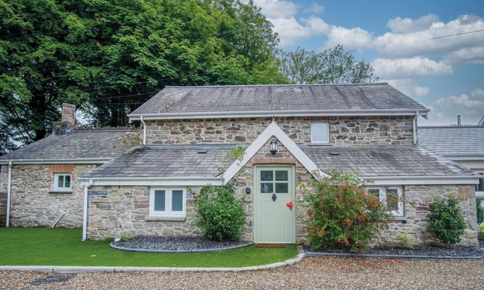 Ludchurch Cottage | The Lodge - 2 Bedroom Cottage - Princes Gate