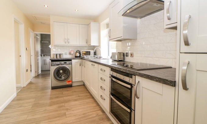Dawlish Cottage | The Lodge