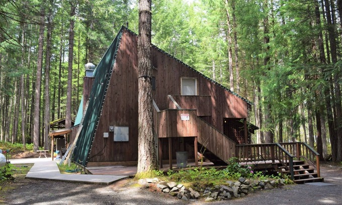 Packwood Cabin | The Lodge on Shawnee Trail | 4 Bed, 3 Bath