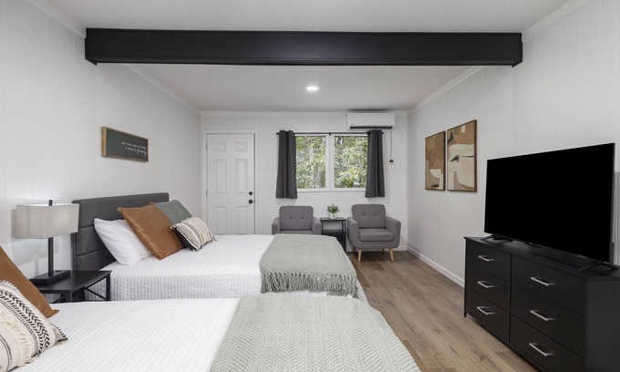 Indian Point Hotel | The Lofts on Indian Point