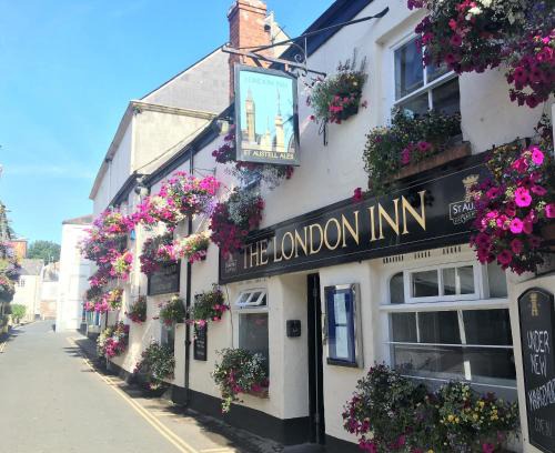 Treator Hotel | The London Inn