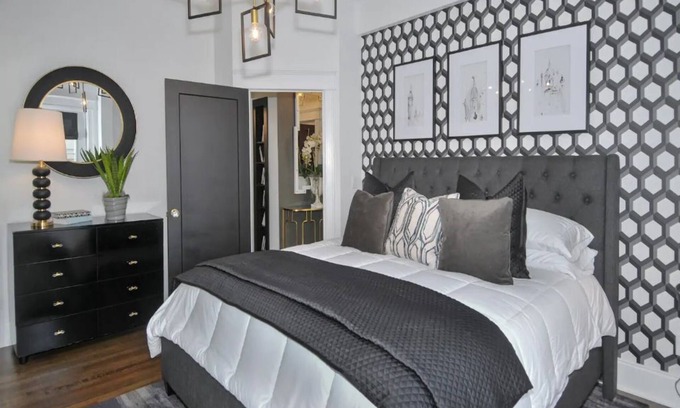 Cherokee Triangle House | The Louis on Longest - Prime Louisville Location! In the heart of the Highlands.