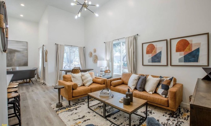 South Ogden Apartment | The Lux at the Brooks on 40th