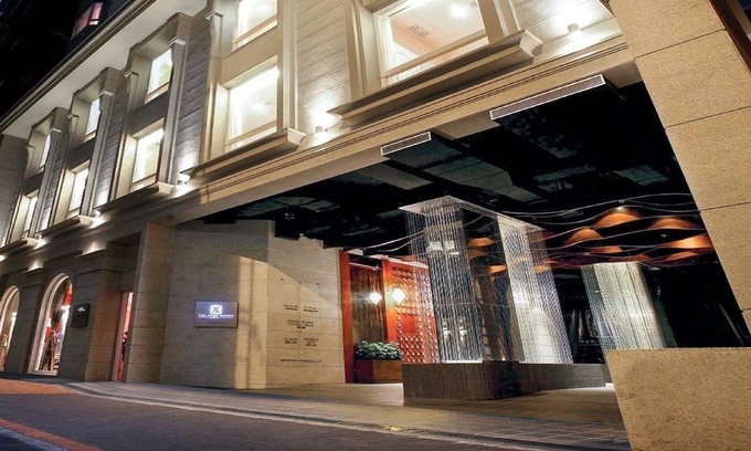 Tsim Sha Tsui Hotel | The Luxe Manor