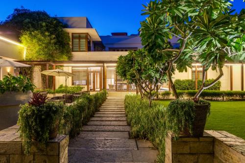 New Delhi Hotel | The Manor - New Delhi