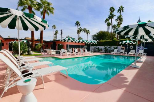 Warm Sands Hotel | The Marley by AvantStay Mid-Century Modern Retreat with Pool & Mountain Views