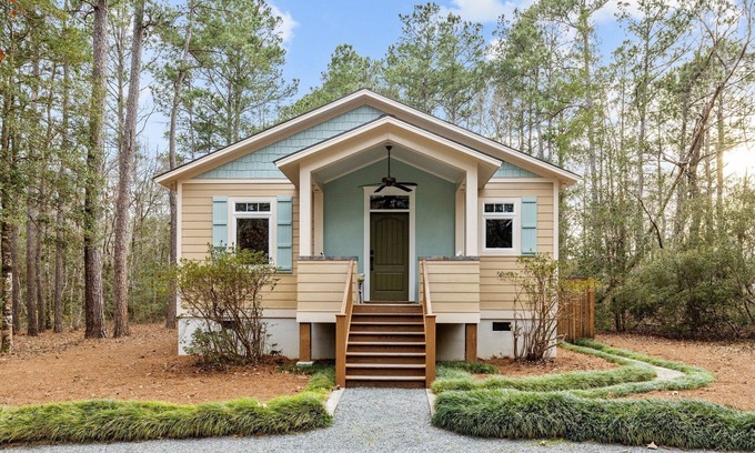 Craven County House | The Marsh House-Pet Friendly Home with Dock