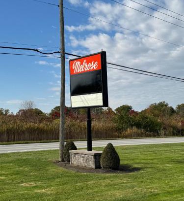 Sandusky Hotel | The Melrose