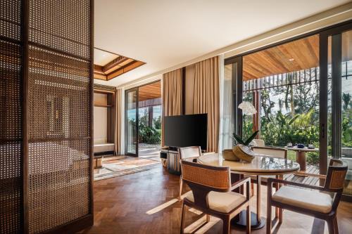 Sanur Hotel | The Meru Sanur