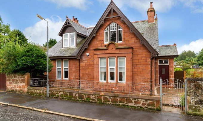 Ayr Apartment | The Midsands Apartment