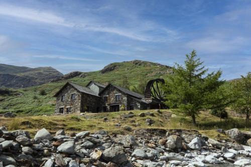 Coniston House | The Mountain Cottages - Pelton Wheel