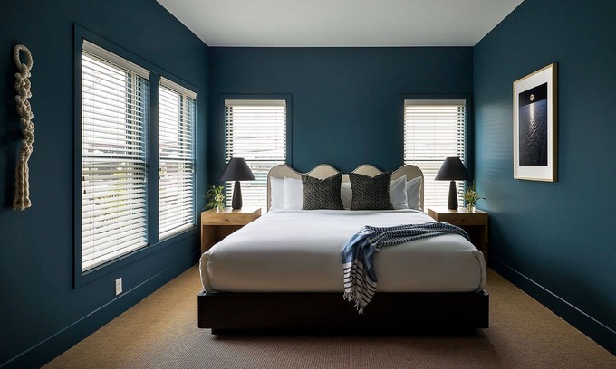 New Buffalo Apartment | The Neighborhood Hotel - New Buffalo 200 - King