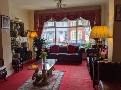 North Shore Hotel | The New Guilderoy Hotel