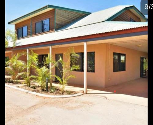 Exmouth Villa | the Ningaloo breeze villa 2/10
