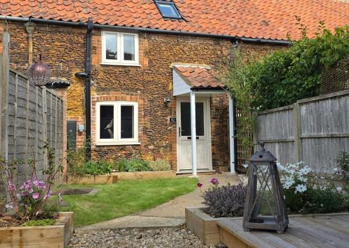 Dersingham House | The Nook