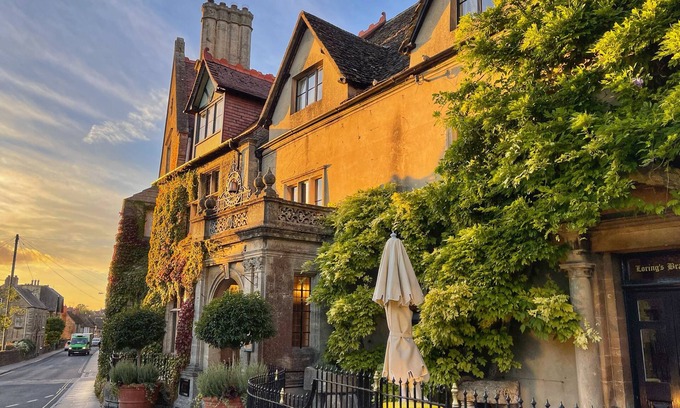 Malmesbury Hotel | The Old Bell Hotel