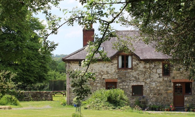 Whitland Cottage | The Old Coach House - Sleeps 2 Adults, 4 Children + 1 Infant