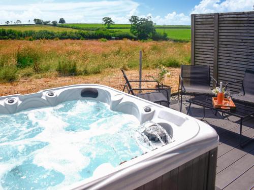 Thelbridge House | The Old Hayloft - Uk49680