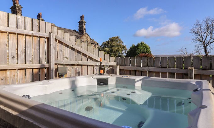 Ingrow Cottage | The Old Hen Shed