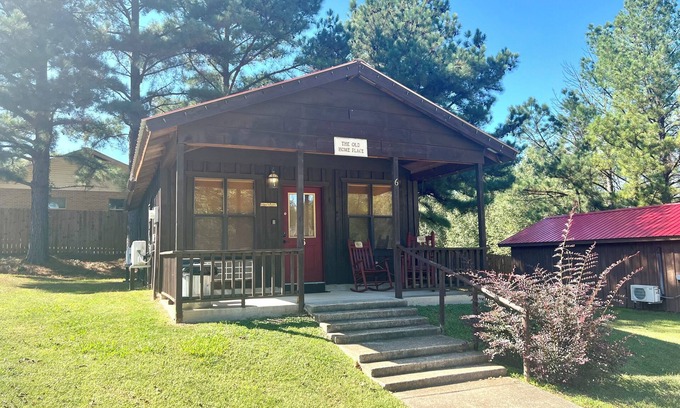 Mountain View Cabin | The Old Home Place in amazing Mountain View, close to the courthouse square